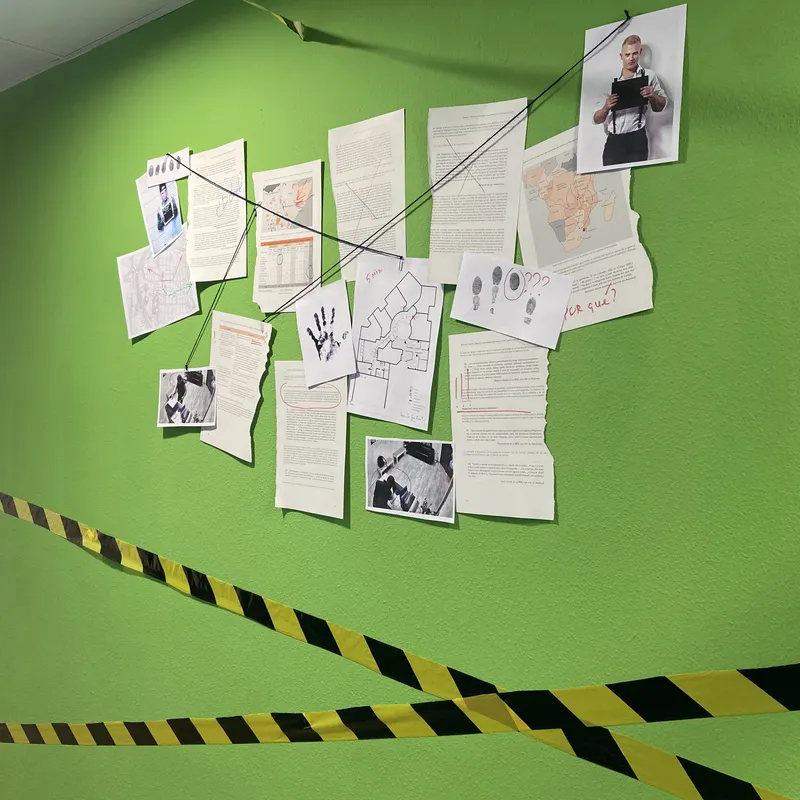 Aula de Anakids preparada para una actividad de investigación